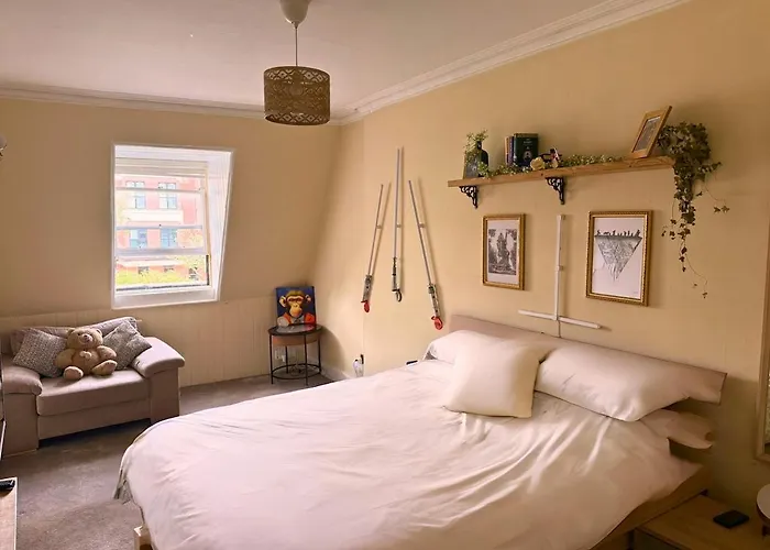 Апартаменты Stylish 2 Bedroom West End Flat Глазго