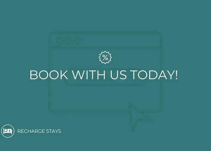 Free Parking - Sleeps 6 - 2 Bedrooms - Great Transport Links Apartment