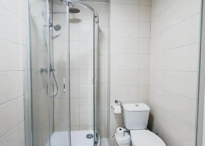 O2 Spacious Hideaway Глазго