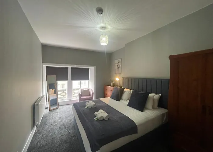 The West Nest For Six - Pass The Keys