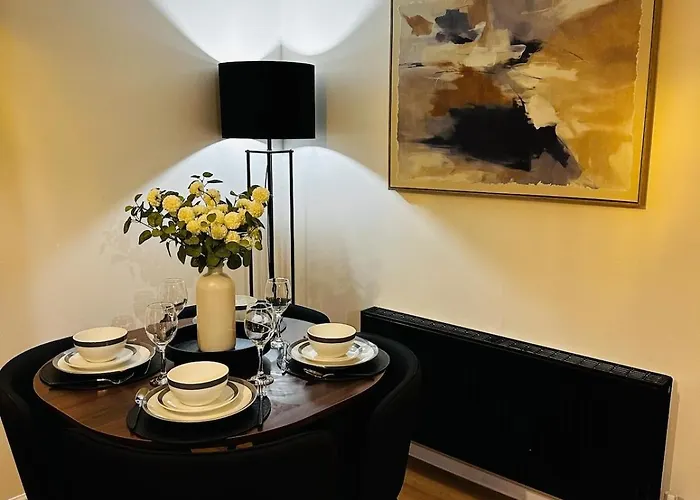 Lejlighed Modern 2 Bedroom Ground Floor Near Centre *