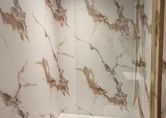 Romantic Brand New Flat, Centre Apartamento