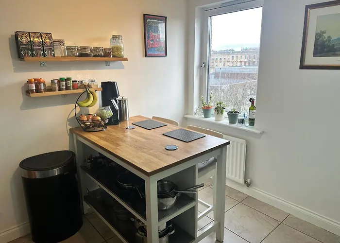 Duplex Penthouse With Secured Parking Finnieston Глазго