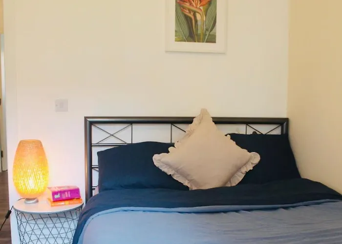 Modern Ground Floor 2 Bed Secure Parking & Perfect For City- Celticemirates Stadium Appartamento *