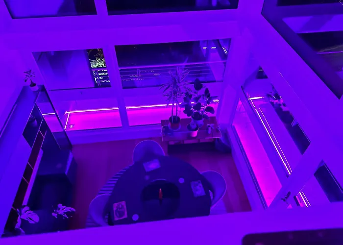 Duplex Penthouse With Secured Parking Finnieston Lejlighed