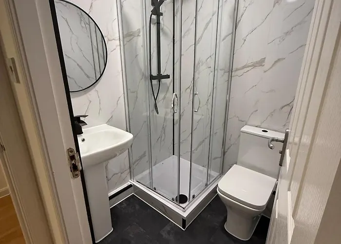 Appartement Modern 2 Bedroom Ground Floor Near Centre *