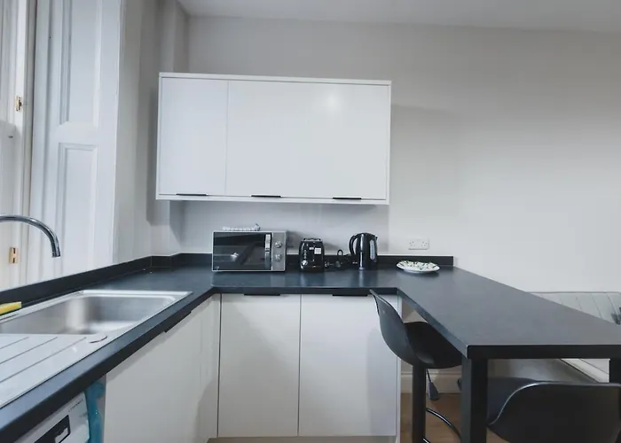 O2 Spacious Hideaway Глазго