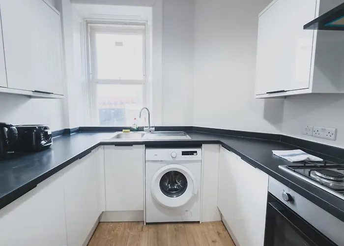 O2 Spacious Hideaway Glasgow