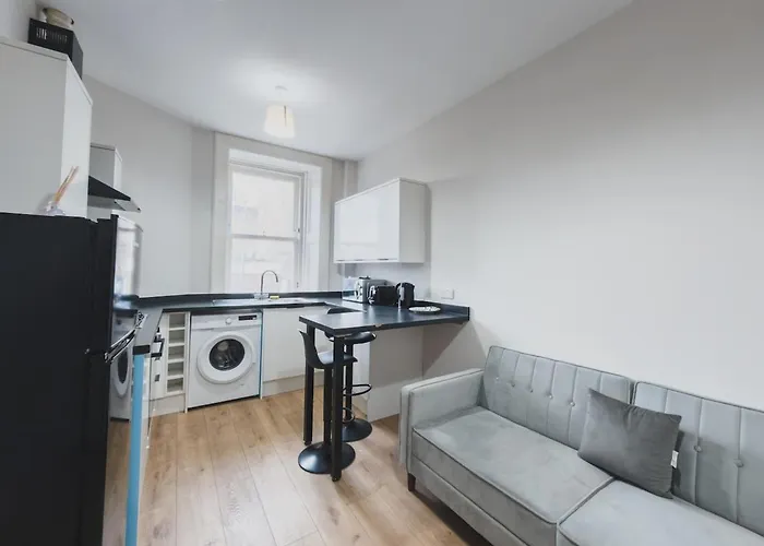 O2 Spacious Hideaway * Glasgow