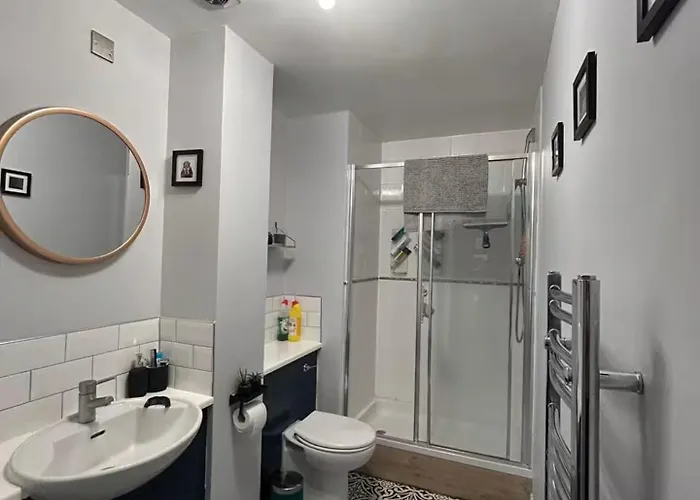 Апартаменты Duplex Penthouse With Secured Parking Finnieston