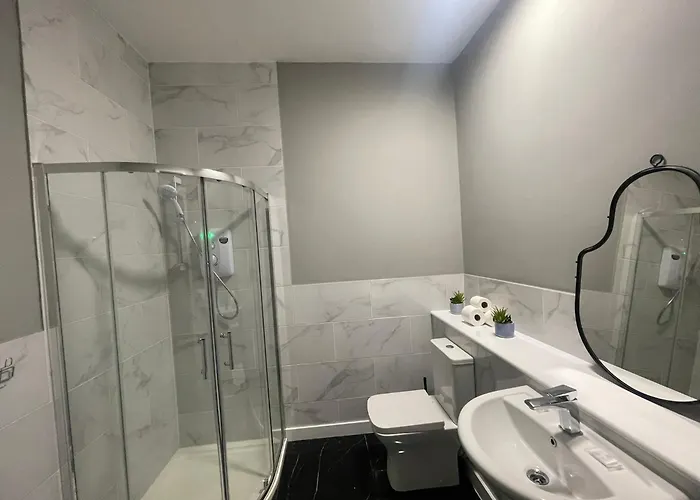 The West Nest For Six - Pass The Keys Glasgow