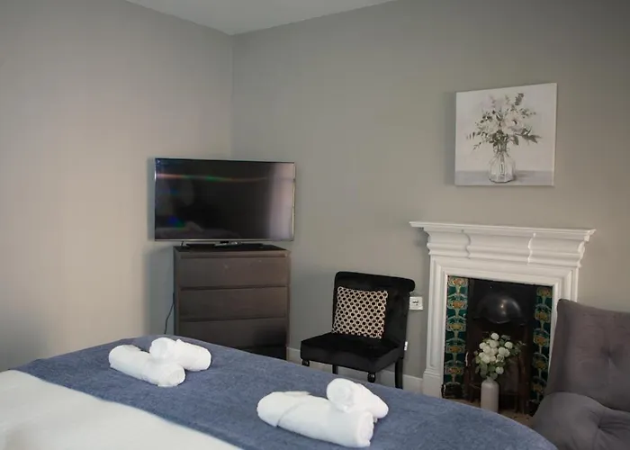 The West Nest For Six - Pass The Keys Lägenhet Glasgow