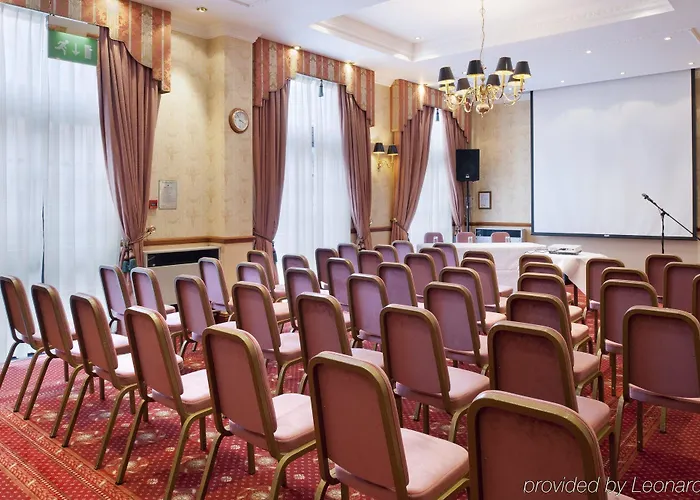 - - Ctr Theatreland By Ihg Hotel 4*