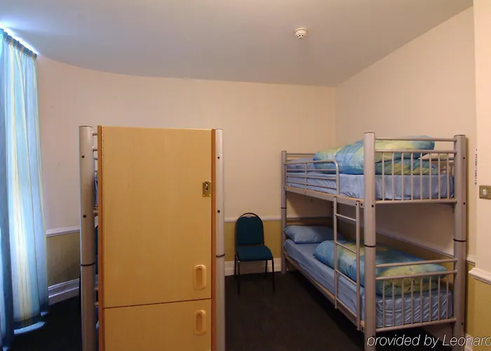 Youth * גלאזגו