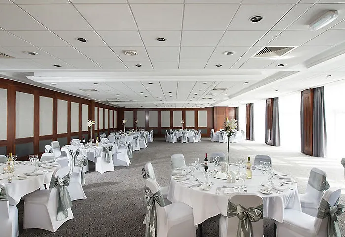 מלון West By Compass Hospitality גלאזגו