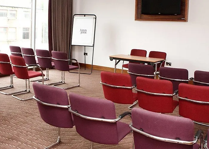 Отель Leonardo Royal 4*