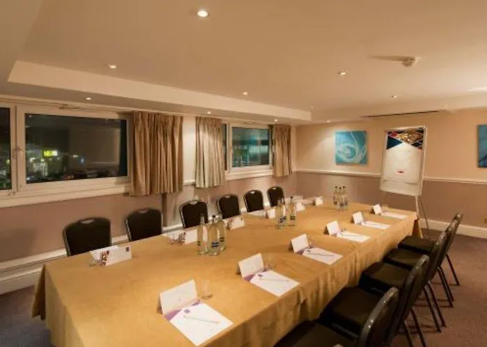 Otel Leonardo West End Glasgow