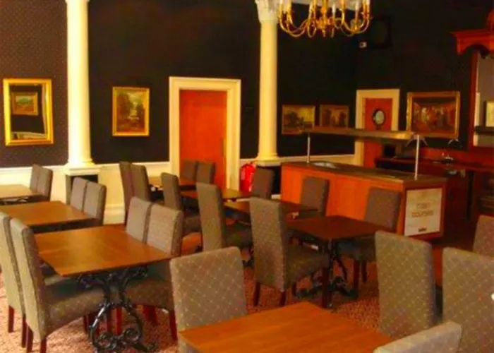 Alexander Thomson 3*