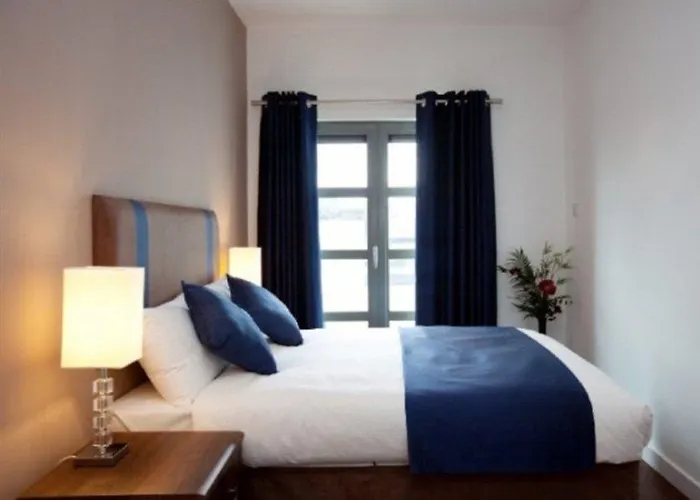 The Spires Serviced * Глазго