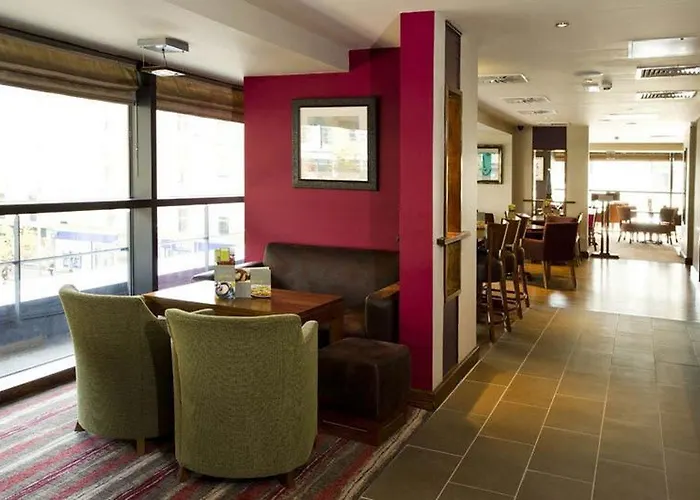 Premier Inn Glasgow City - Buchanan Galleries 3*