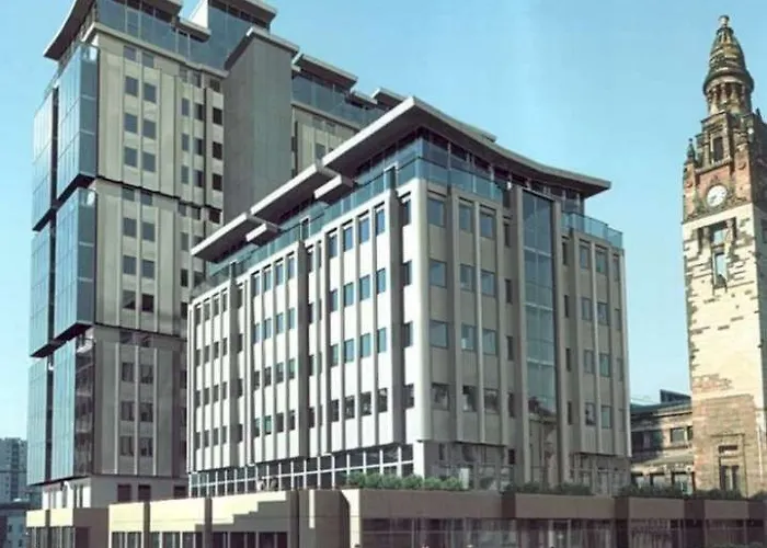 The Spires Serviced * Glasgow