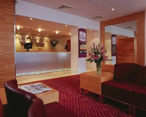 Premier Centre - Argyle Street