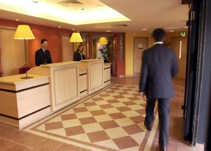 Hotel Campanile Secc Hydro 3*