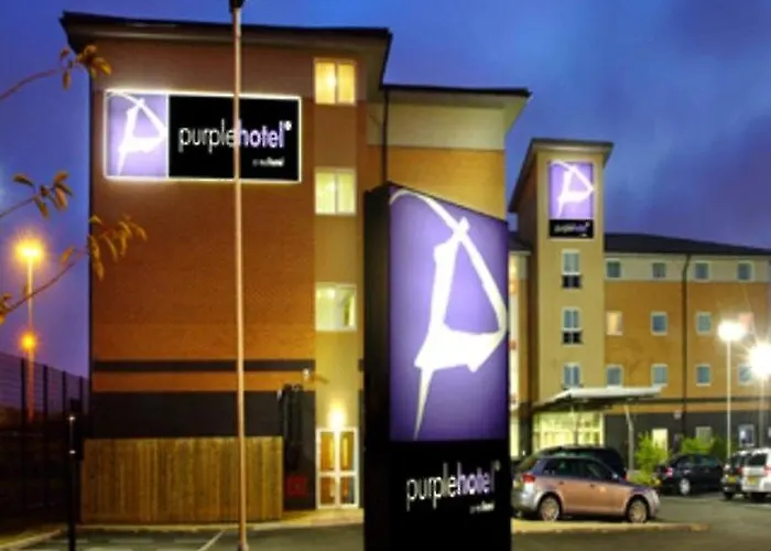 Premier Braehead Hotel 3*