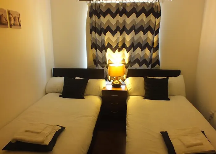 The * Γλασκώβη