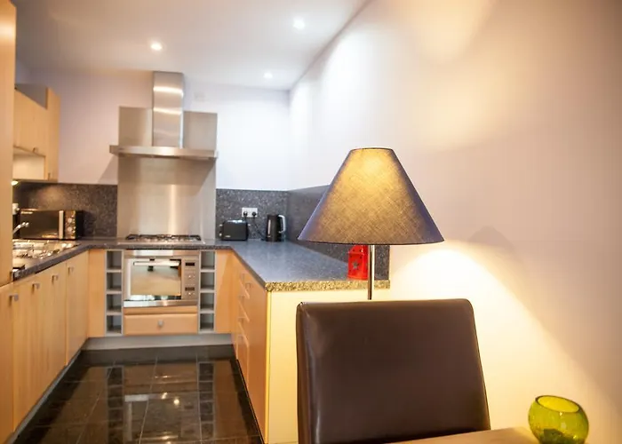 Riverside West End * Glasgow