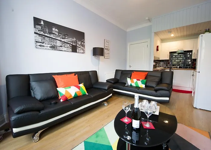 Premier - Crathie View *