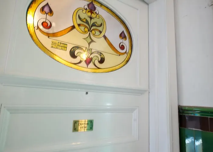 Premier - Crathie View *