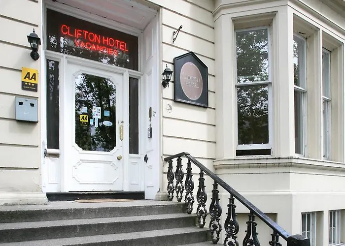 Clifton Hotel 3*