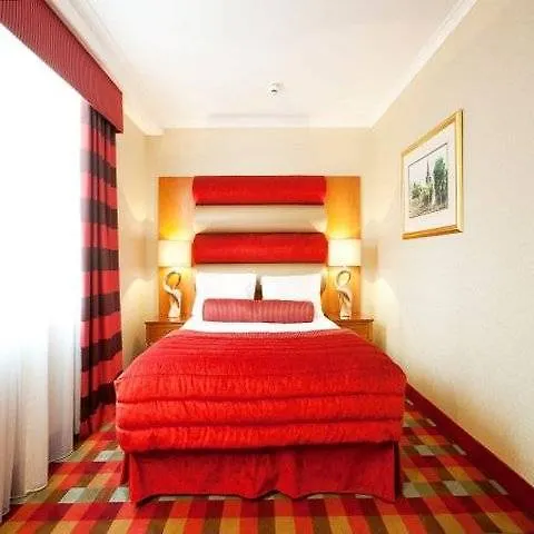 Carlton George 4* Glasgow