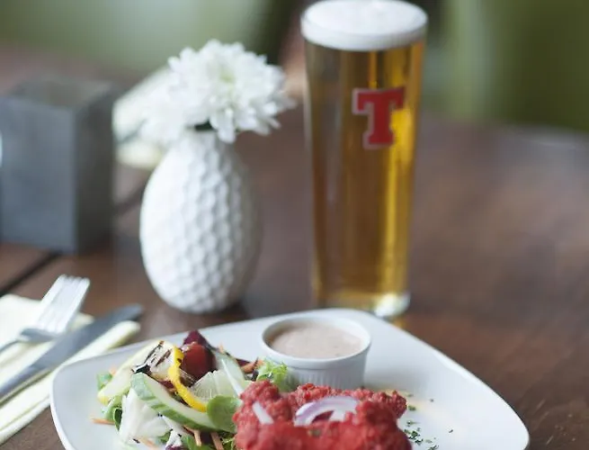 The Fullarton Park Szálloda 2*