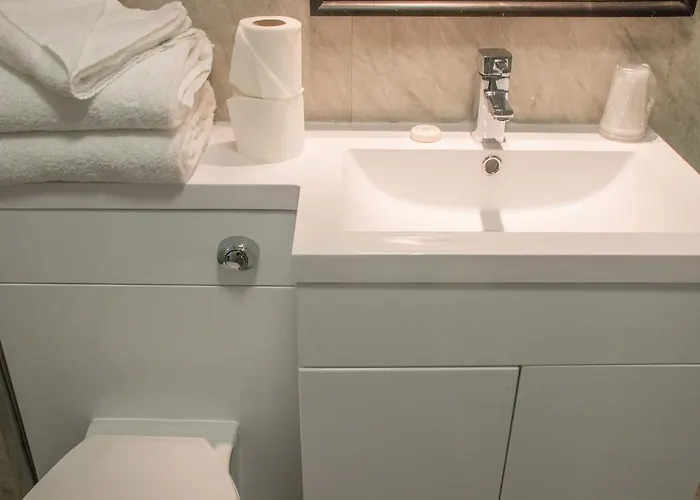 The Willow 2* Glasgow