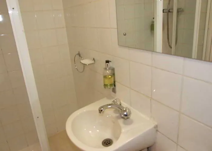 House 3* גלאזגו