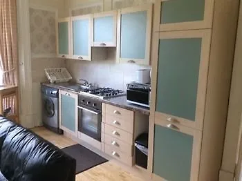 شقة Busby Apartments