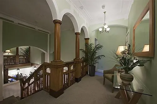 The Orchard Park Hotel Giffnock