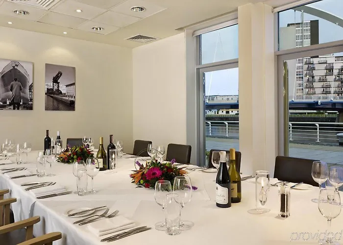 Hilton Garden Centre Hotel 4*