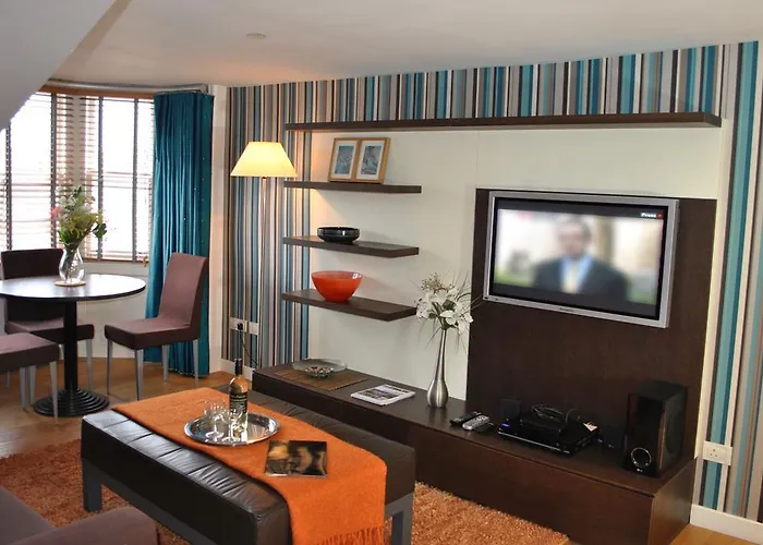 Dreamhouse West End * グラスゴー