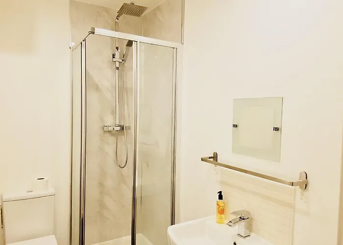 Station Skyline With Parking * Glasgow