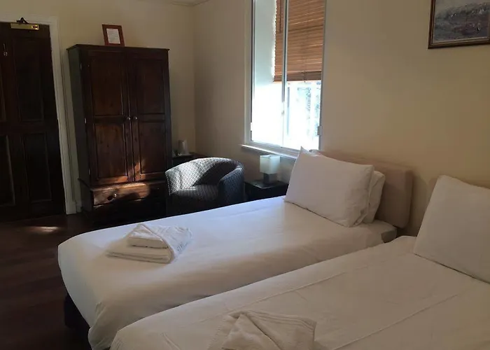 Celentano's Restaurant With 3* גלאזגו