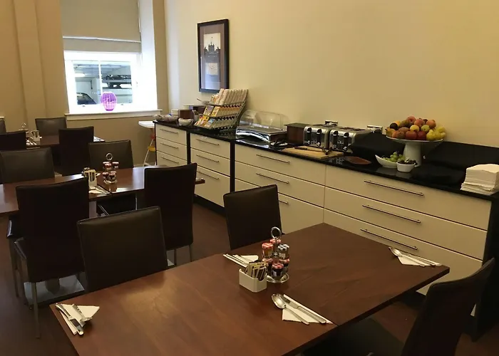 Fraser Apartmanhotel 4*