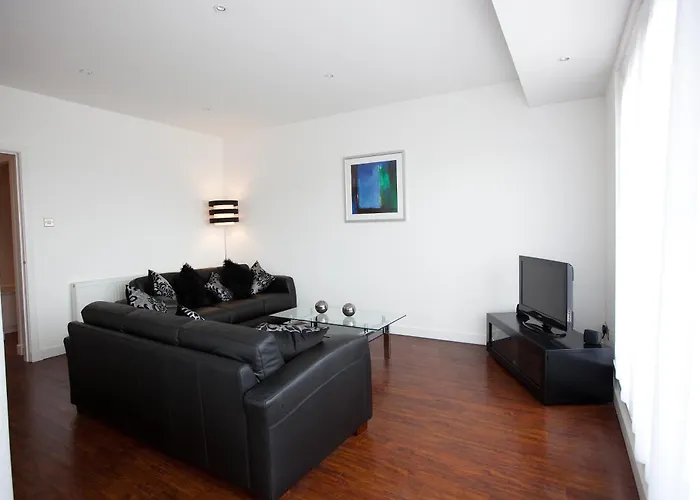 The Spires Serviced * Глазго