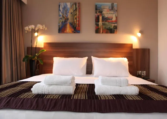 Hotel Leonardo Royal 4*