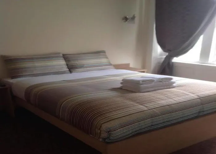 House Vendégház 3*