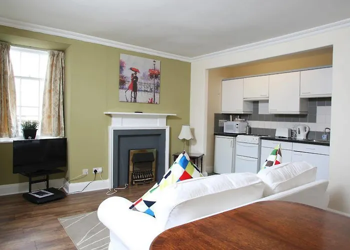 Number 52 Charlotte Street Otel *