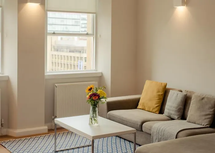 Daire Premier George Square *