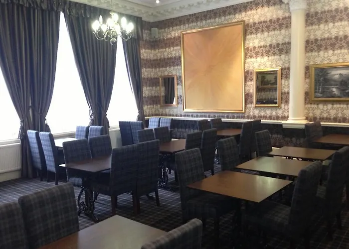 Alexander Thomson 3*